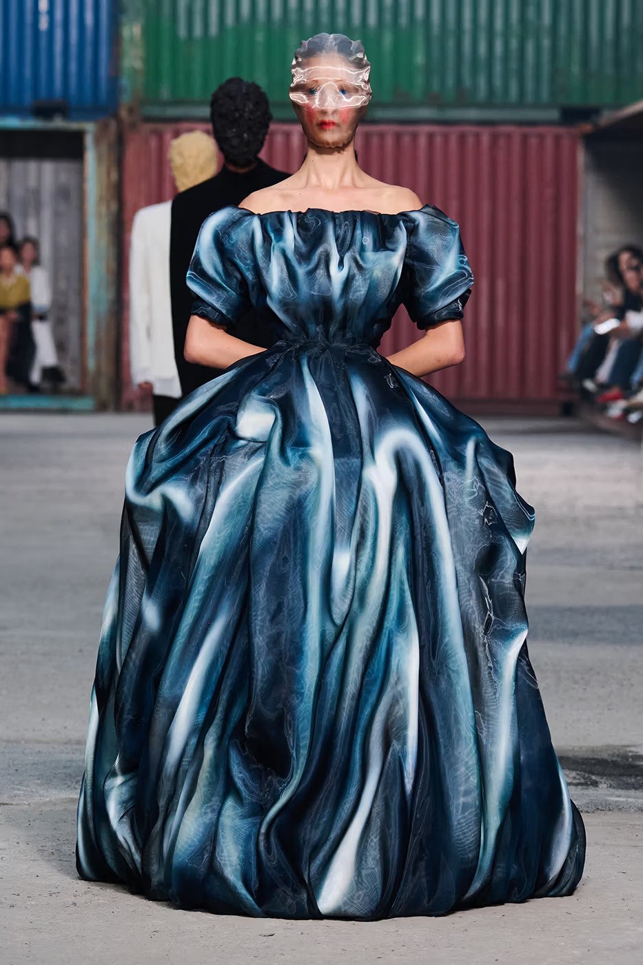 https hypebeast.com image 2026 04 01 maison margiela fw26 shanghai fashion week collection 005 2