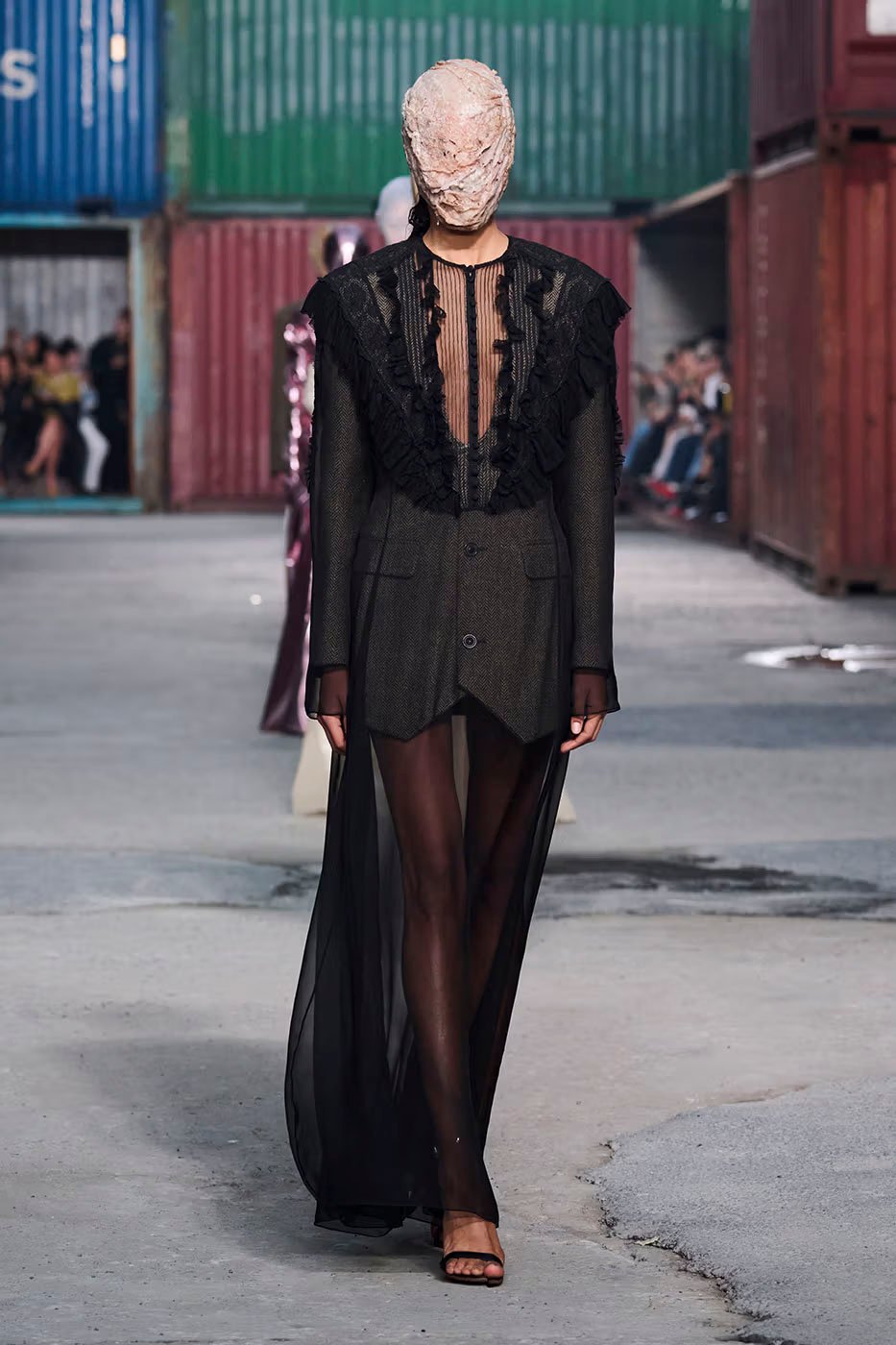 https hypebeast.com image 2026 04 01 maison margiela fw26 shanghai fashion week collection 027 2