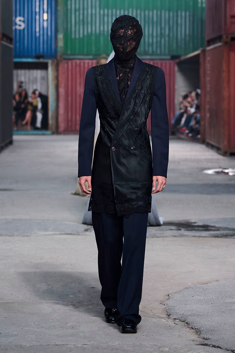 https hypebeast.com image 2026 04 01 maison margiela fw26 shanghai fashion week collection 033 2
