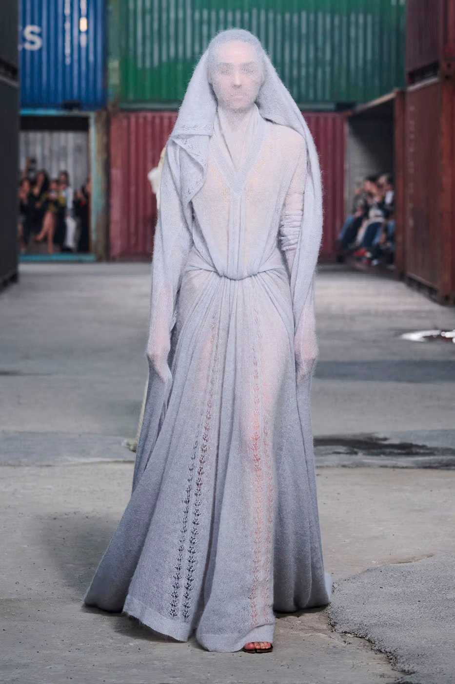 https hypebeast.com image 2026 04 01 maison margiela fw26 shanghai fashion week collection 034 2