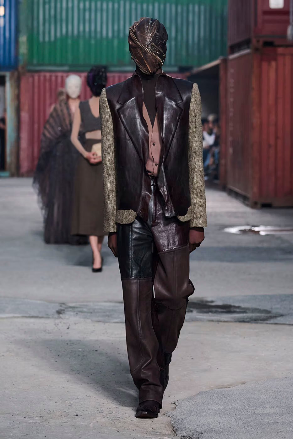https hypebeast.com image 2026 04 01 maison margiela fw26 shanghai fashion week collection 038 2