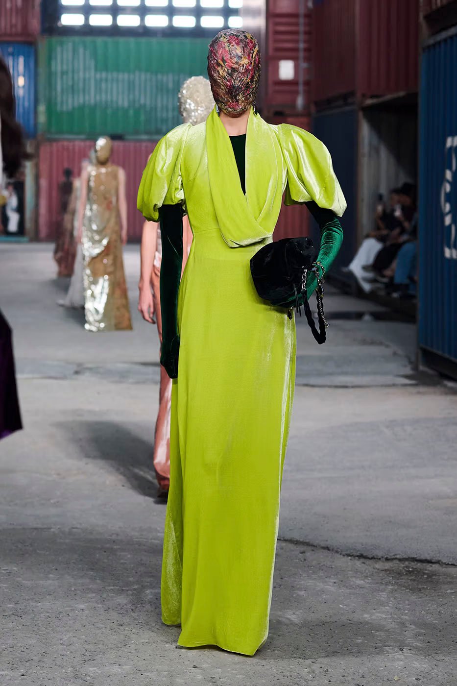 https hypebeast.com image 2026 04 01 maison margiela fw26 shanghai fashion week collection 072 2