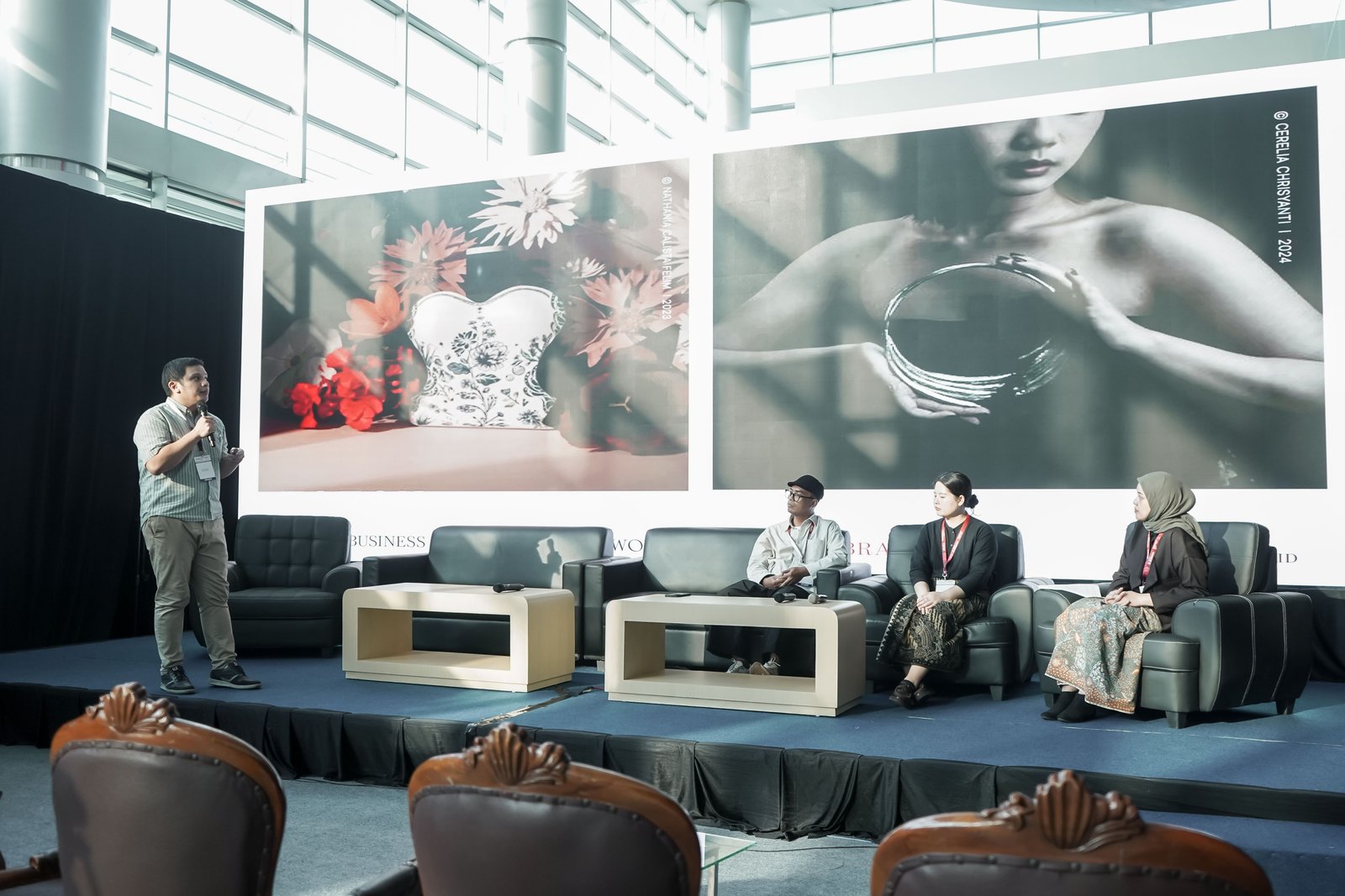 The Textile Map x ESMOD Jakarta di Indo Intertex-Inatex 2026: Menyiapkan Pelaku Industri Kreatif Masa Depan dengan Literasi Tekstil (Marco Sianturi, Tatang Khalid, Stella Budiarjo, Mega Saffira)