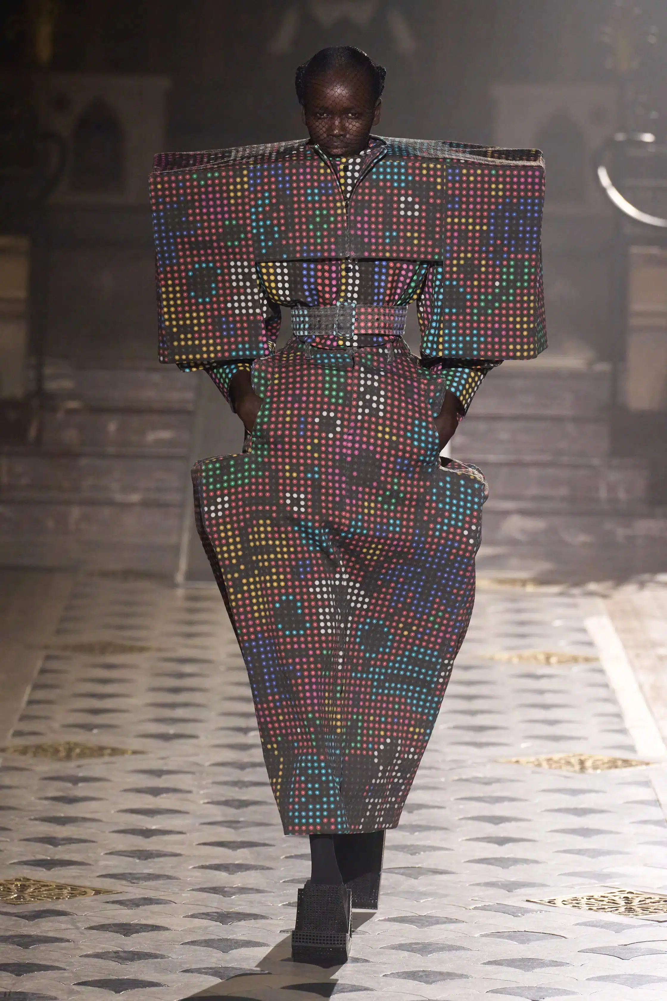 ANREALAGE SCREEN Autumn/Winter 2025-26, look 8 of 26