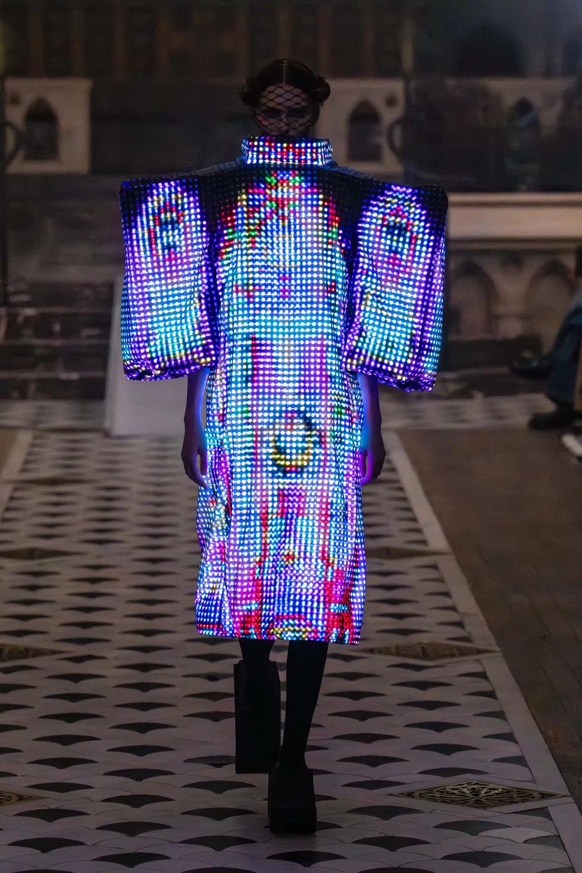 ANREALAGE SCREEN Autumn/Winter 2025-26, look 15 of 26