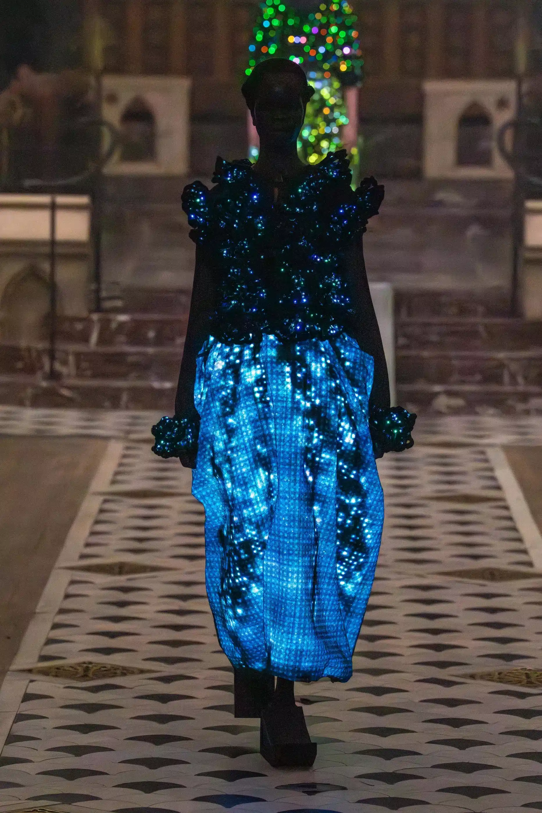 ANREALAGE SCREEN Autumn/Winter 2025-26, look 16 of 26