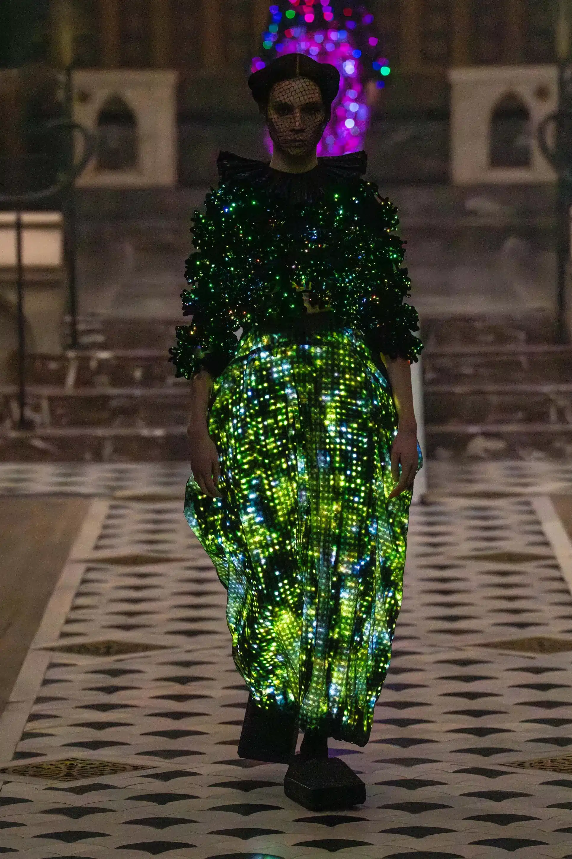 ANREALAGE SCREEN Autumn/Winter 2025-26, look 17 of 26